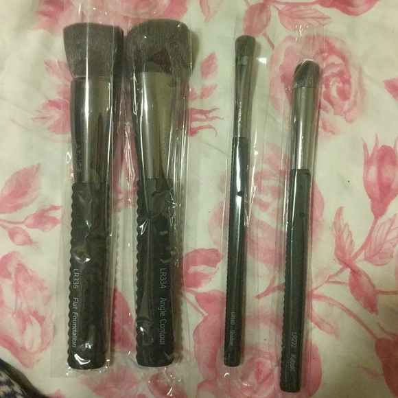 make-up brushes from LA Ruce - Picture 3 of 3